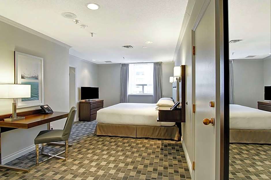 DoubleTree by Hilton Toronto Downtown