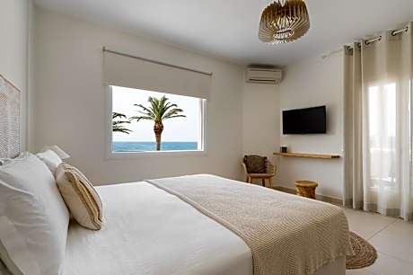 Executive Sea View Suite With Outdoor Jacuzzi