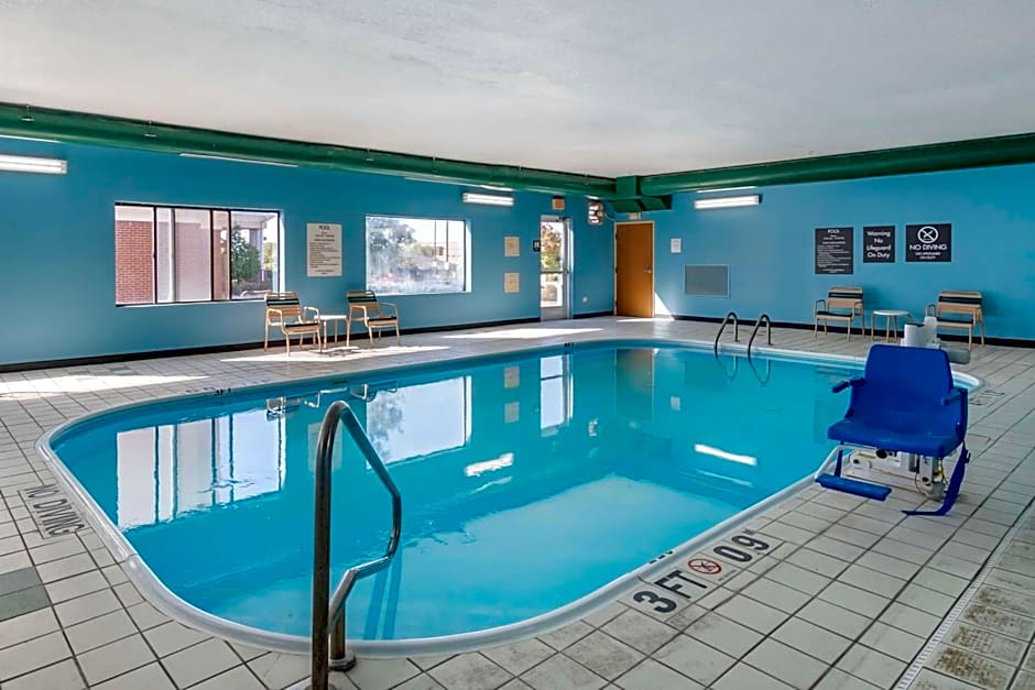Comfort Inn & Suites