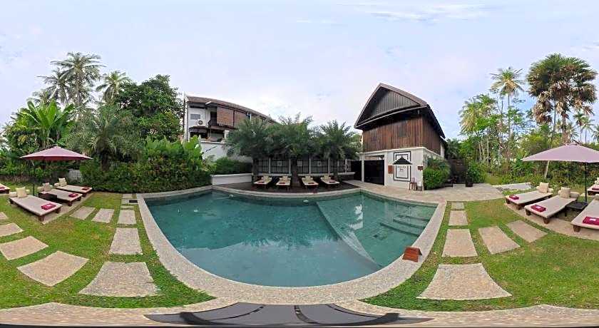 Parasol Blanc Hotel