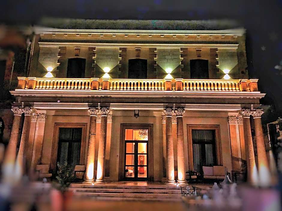 Dimora Charleston Lecce parcheggio privato in loco gratis