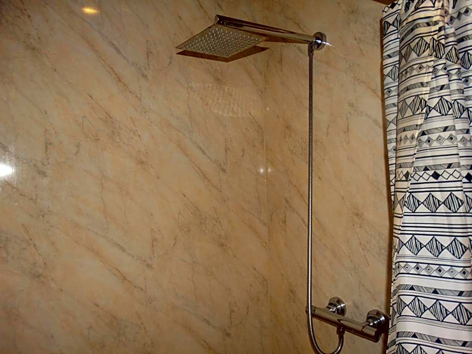 The Bull and Bush Hotel Kingston