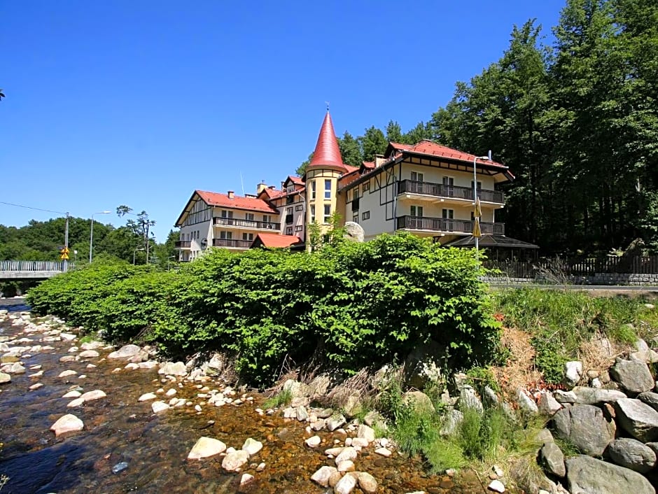 Nowa - Ski SPA Hotel