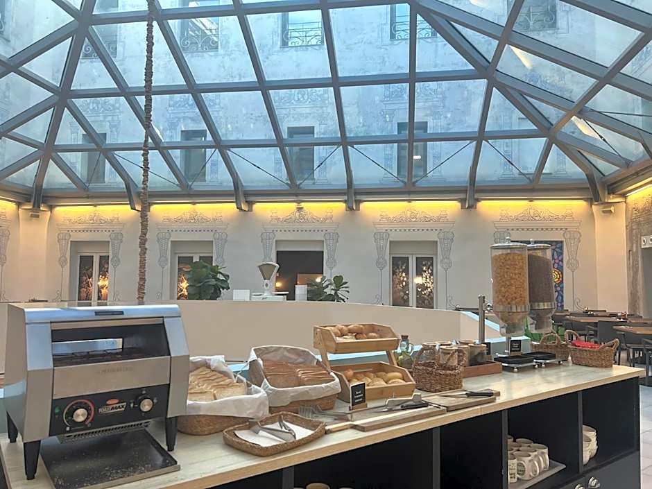 Oriente Atiram Hotel