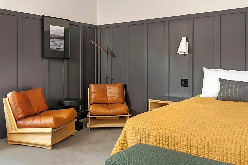 The Coachman Hotel