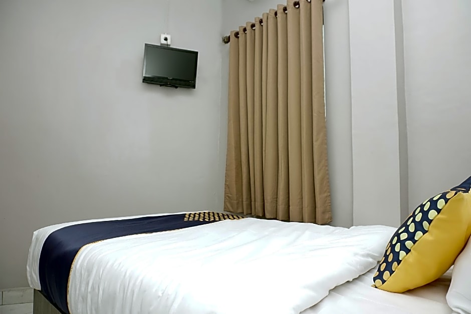 OYO 2200 Hotel Gunung Sari