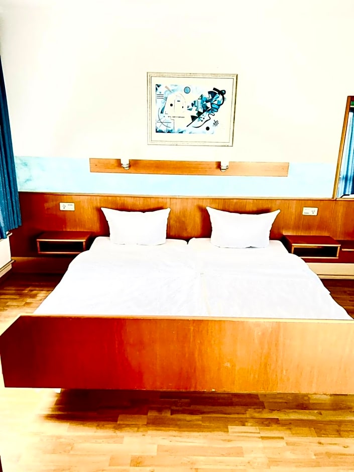 MC Hotel
