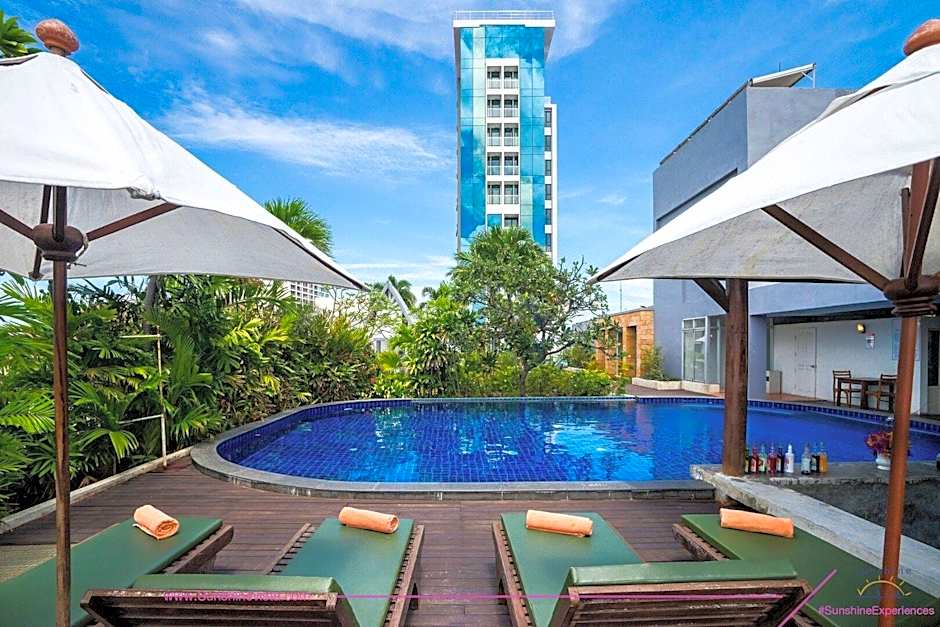 Sunshine Vista Hotel