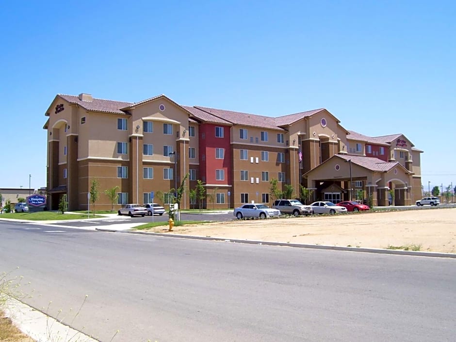 Hampton Inn By Hilton And Suites Bakersfield North-Airport