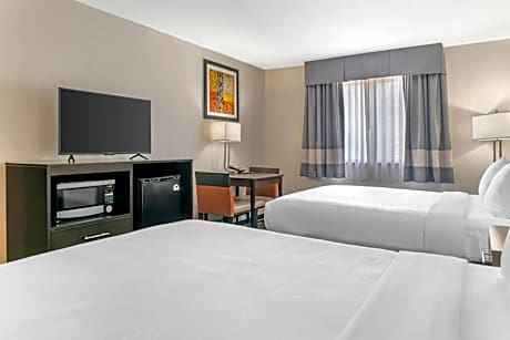 Queen Room with Two Queen Beds - Non Smoking