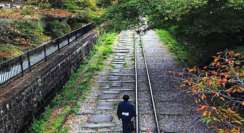 Higashiyama Shikikaboku