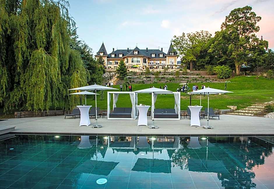 Hotel L'Incomparable by Les Etincelles