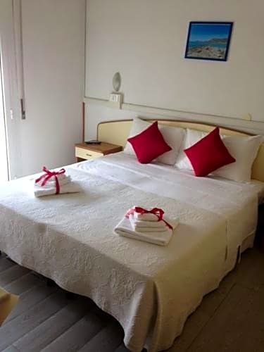 Hotel Carol