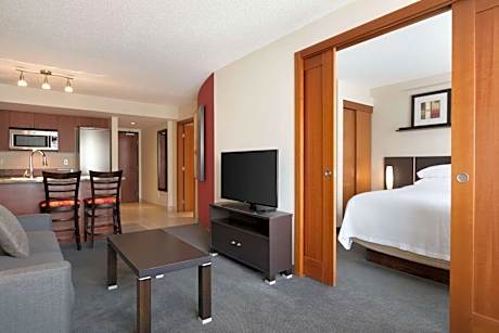 Suite with Two Double Beds - Disability Access/Non Smoking