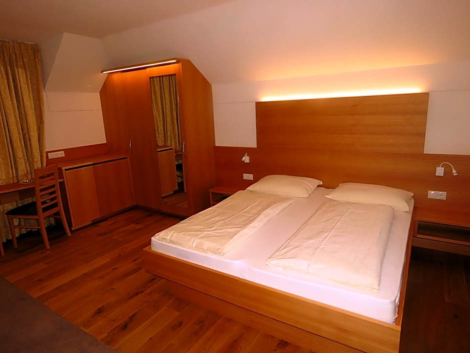 Gasthaus zum Weissen Kreuz