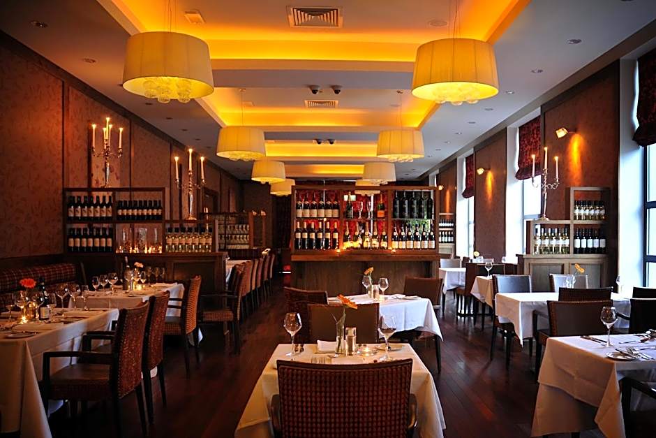 The Shirley Arms Hotel