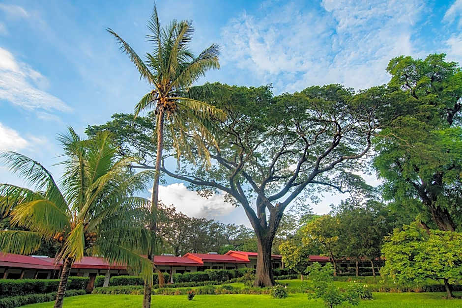 Hacienda Guachipelin Volcano Ranch Hotel & Hot Springs