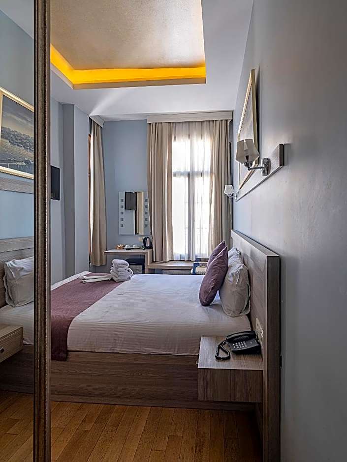 Ragip Pasha Apartment