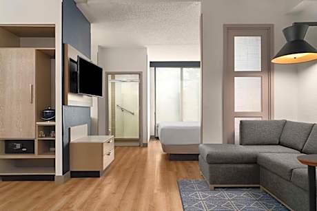 King Room with Sofa Bed