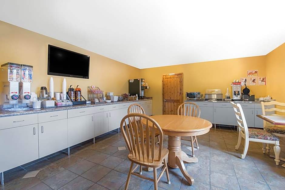 Northwoods Inn and Suites