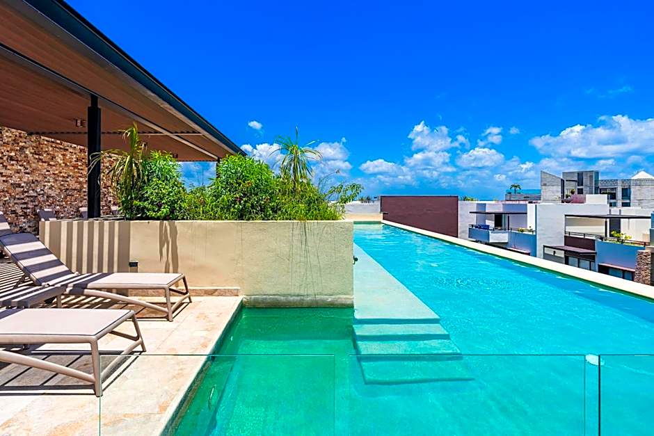 'Syrena Luxury Caribbean' Heart of Playa del Carmen - Fast Wi-fi - Sea Views