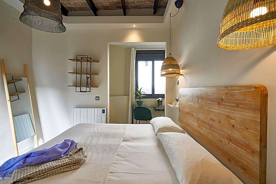 AinB Eixample-Miro Apartments