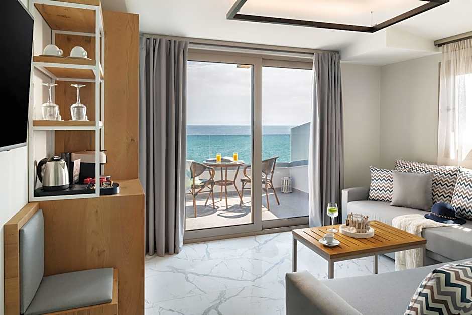 Sea Level Hotel by Diomedes Group