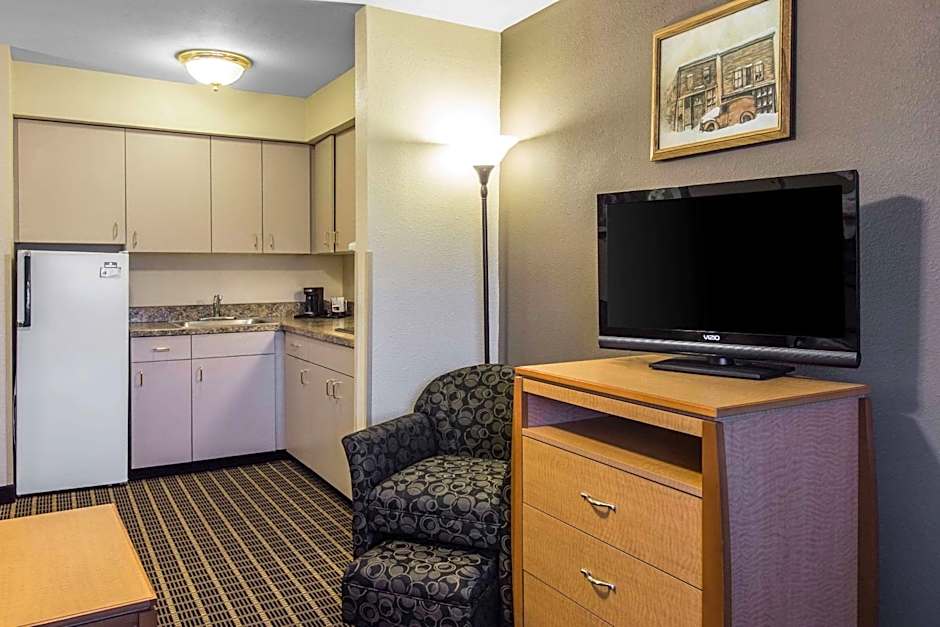 Quality Inn & Suites Silverthorne - Copper Mountain