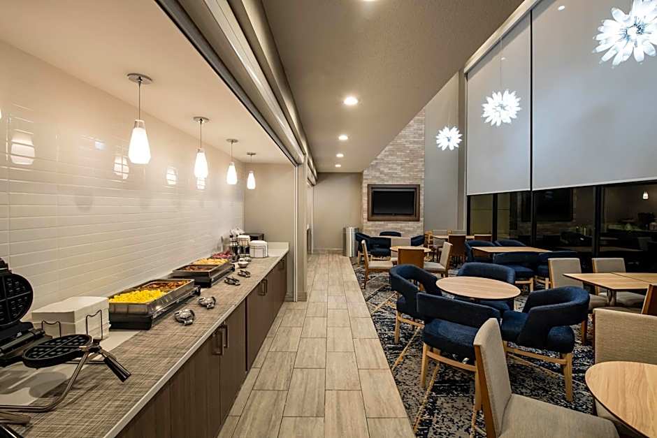 Baymont by Wyndham White Plains - Elmsford