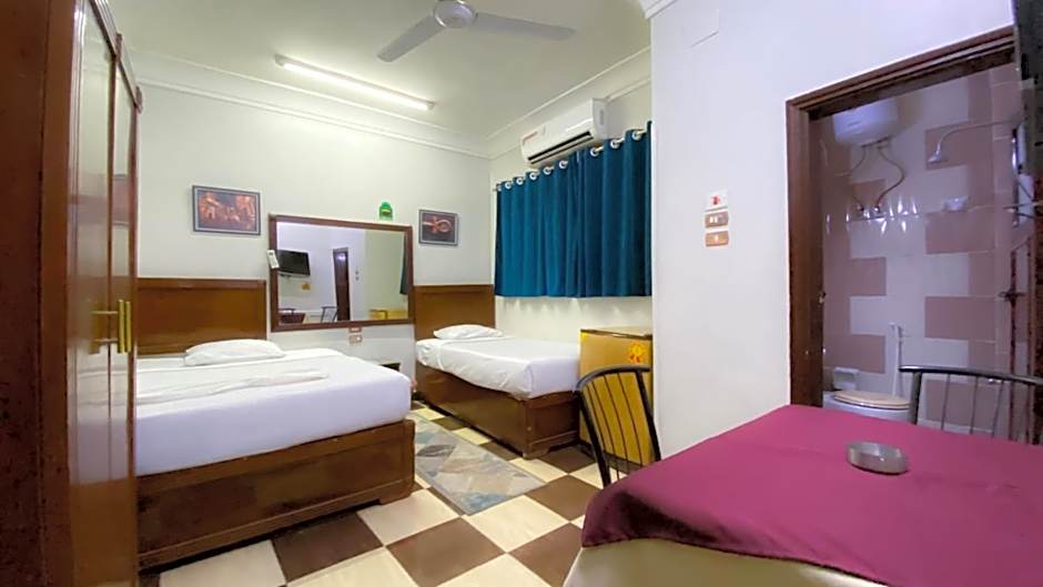 Dream Hotel