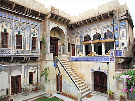 Hotel Ramgarh Fresco