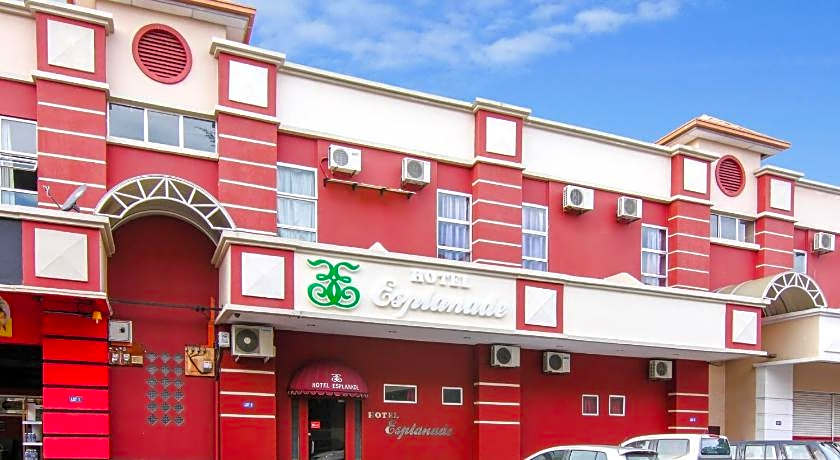 Super OYO 43930 Hotel Esplanade