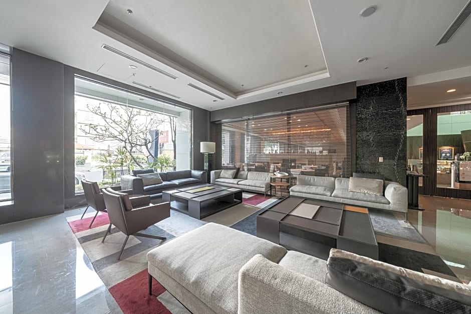 Taipung Suites Hotel