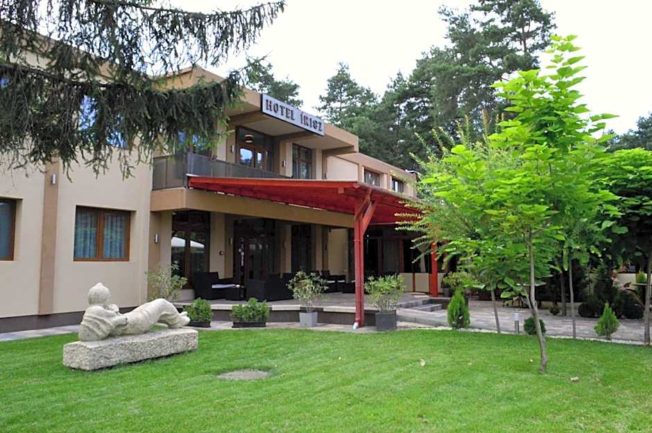 Hotel Írisz