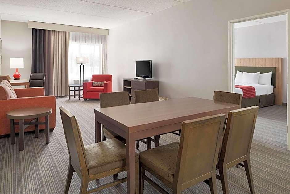Country Inn & Suites by Radisson, Duluth North near Airport