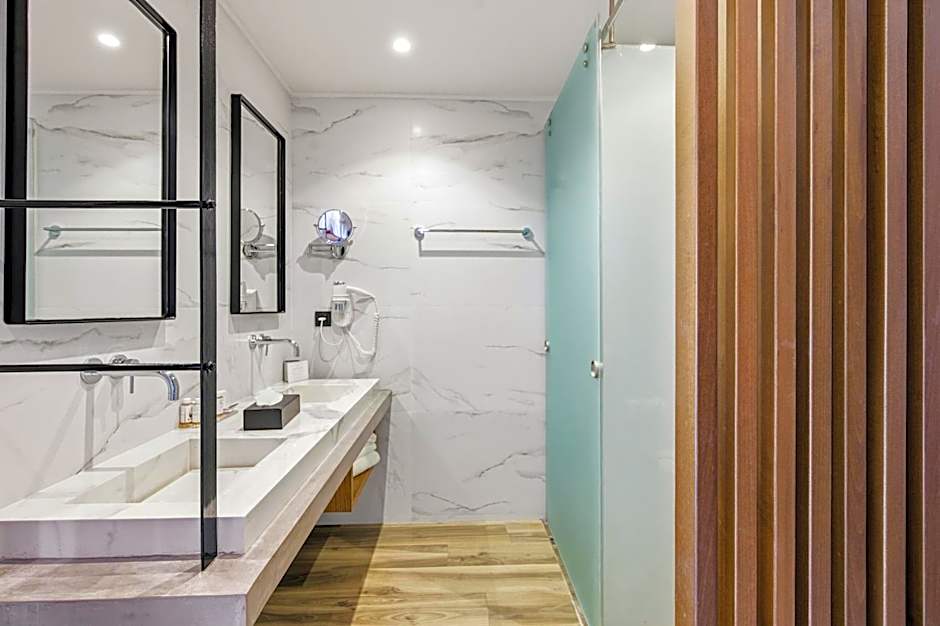 DOM Boutique Hotel