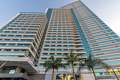 7th Avenue - Centro | Curitiba | Gonzaga Stays