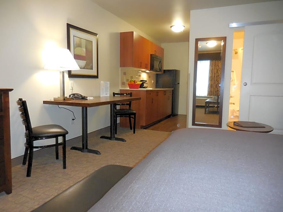 Ledgestone Hotel Billings