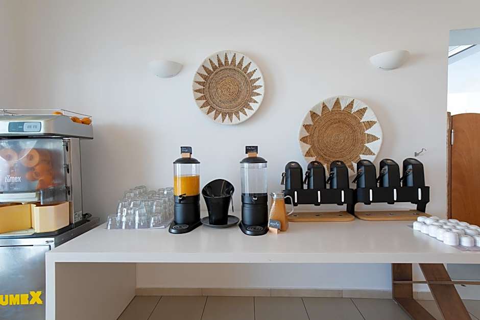 The George Hotel Mykonos