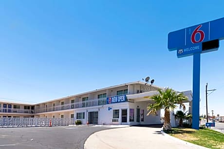 Motel 6-Barstow, CA - Route 66