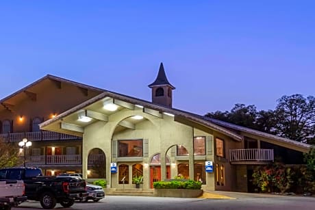 Best Western Sunday House Inn