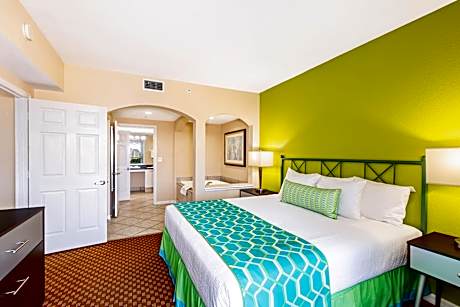 Deluxe Two-Bedroom Suite