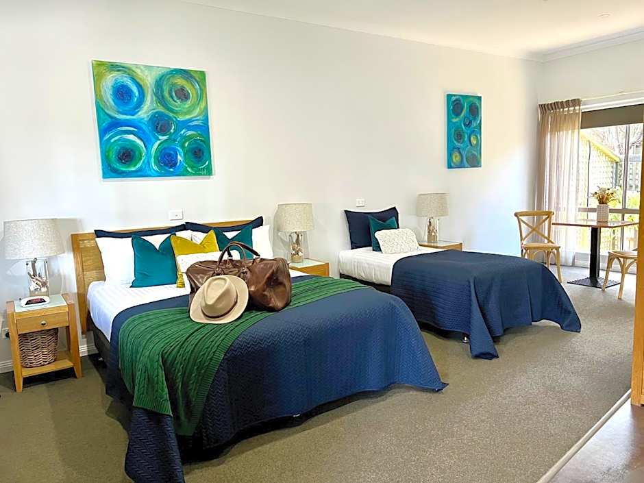 Coastal Waters Motor Inn