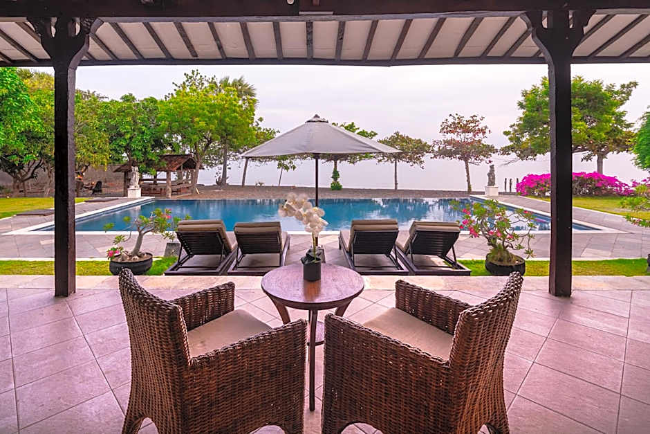 The Joglo By The Beach Pemuteran Bali