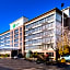 Holiday Inn Hotel & Suites Warren