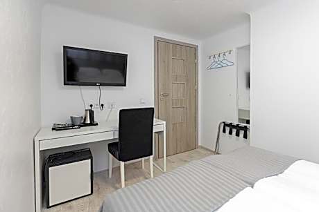 Economy Single Room