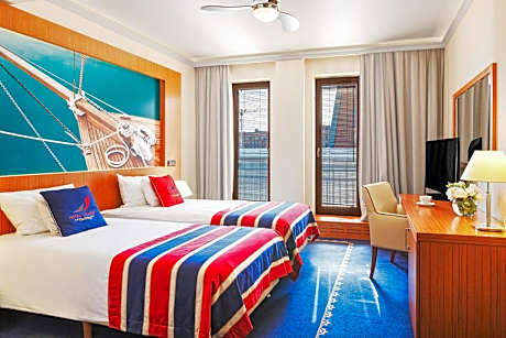 Business Twin Room - 4 Stars