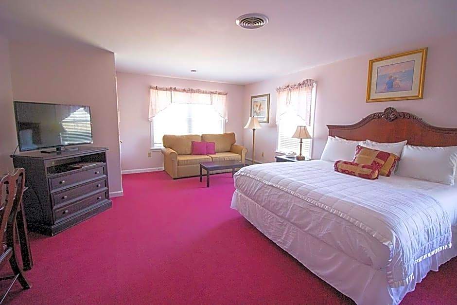 The Lucerne Inn