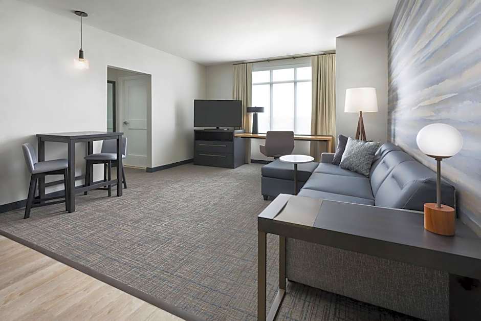 Residence Inn by Marriott Long Island Garden City