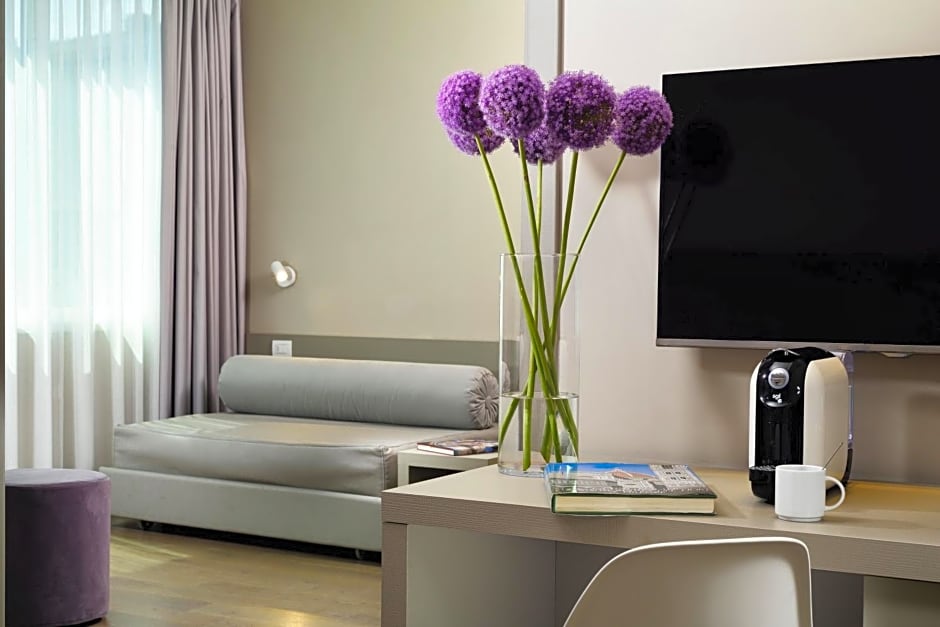 Hotel Glance In Florence